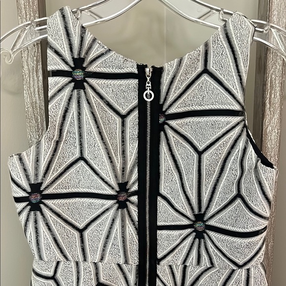 Hannah Banana Fit and Flare Dress - Picture 9 of 10